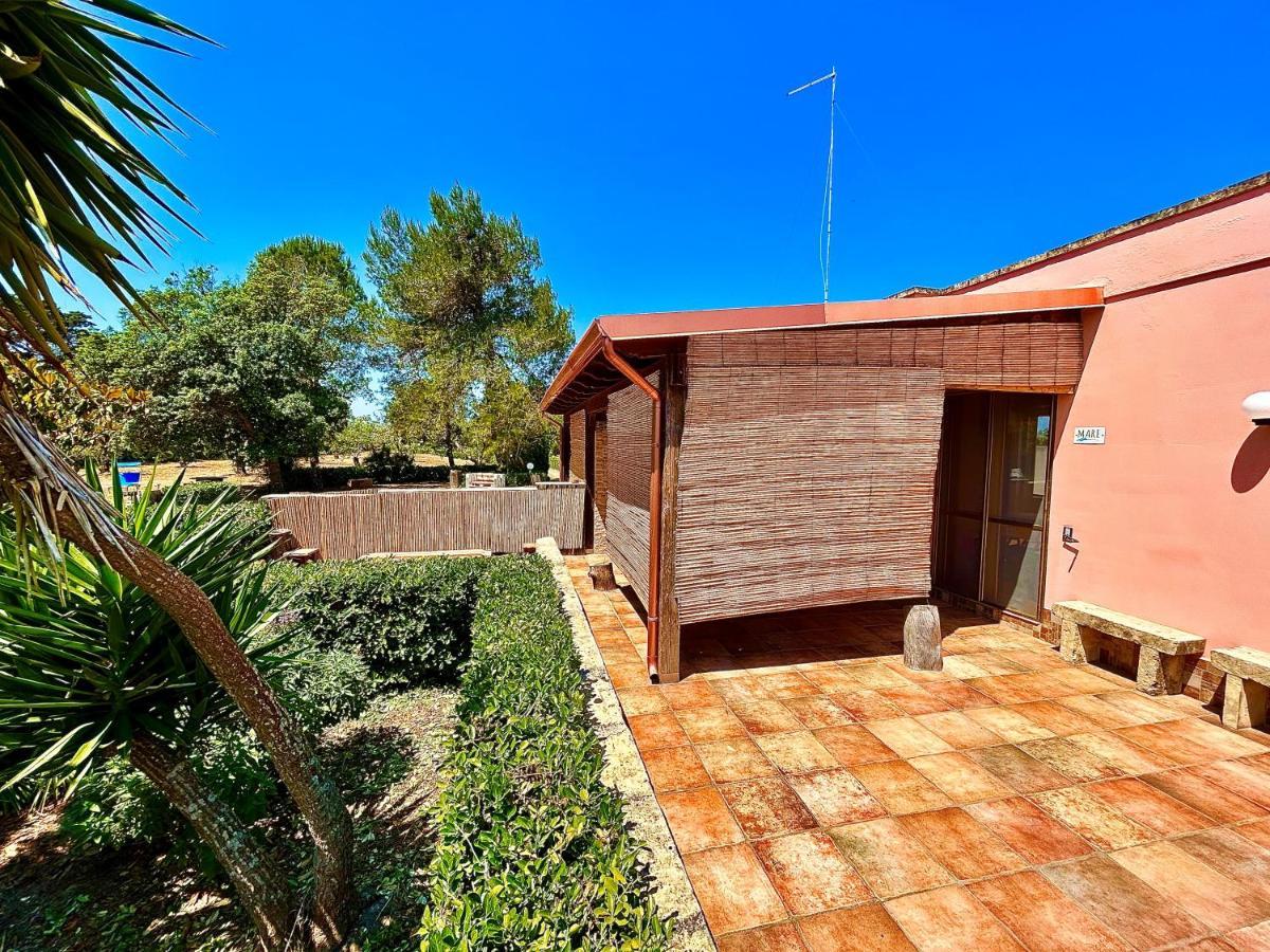Villa Petrelli Torre dell'Orso Exterior foto